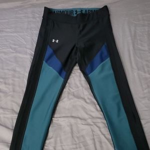 Under Armour Cropped Leggings